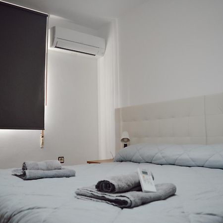 Apartamentos Maria Малага Экстерьер фото