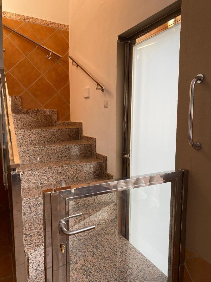 Apartamentos Maria Малага Экстерьер фото